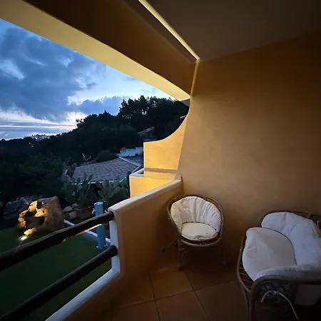 Casa Alessandra, In