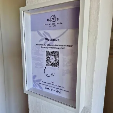 Casa Alessandra, In Βίλα